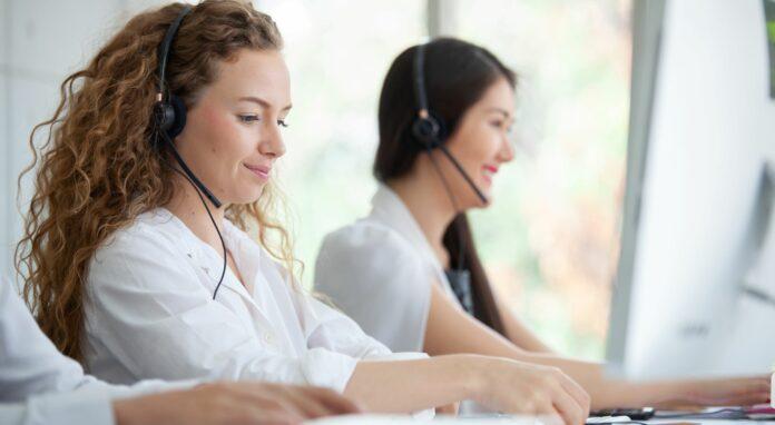 Oxford Test of English Advanced: candidates sit in front of PCs with headsets and take the exam.